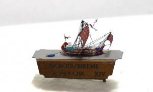 Leichtes zweireihiges Kampfschiff "Bicrota" (1 St.) SPQR 150 v. Chr. Heinrich H 17 XIV